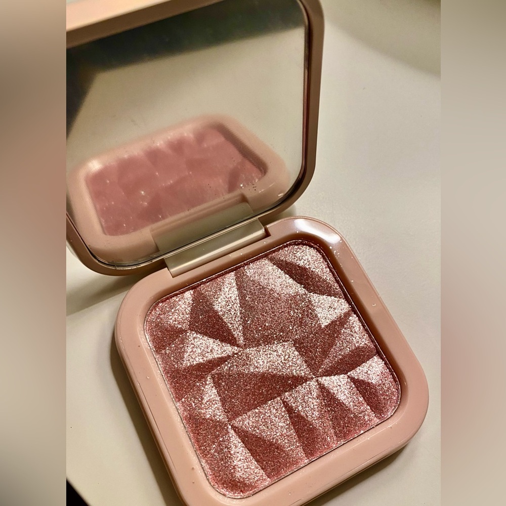 NWOB Eloise Highlighter-Pink Crystal